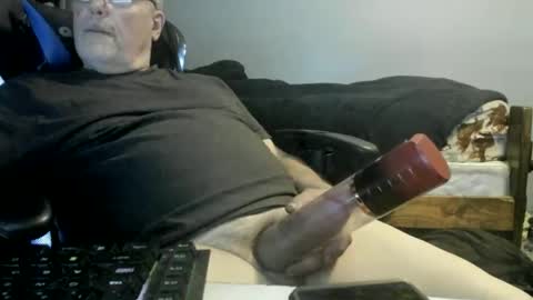 Snapshot of wowsers2022 chatting on November 26, 1:28 am wowsers2022 online show from November 26, 1:28 am