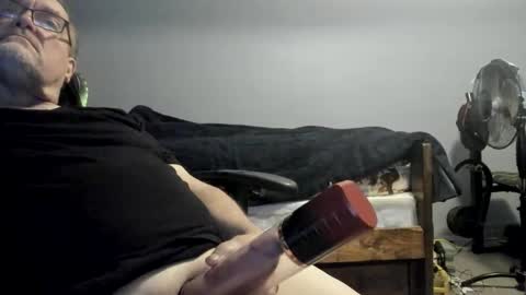 Snapshot of wowsers2022 chatting on December 15, 8:07 am wowsers2022 online show from December 15, 8:07 am