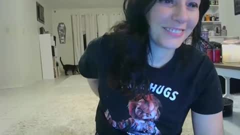 Snapshot of wrenleigh chatting on October 28, 6:17 am Crystal Lake online show from October 28, 6:17 am