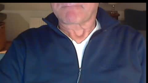 Wuki online show from December 3, 5:55 pm