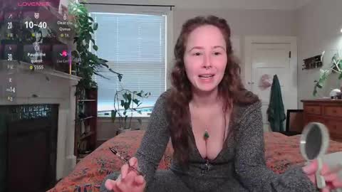 Snapshot of wutangwendy chatting on December 16, 6:02 pm wutangwendy online show from December 16, 6:02 pm