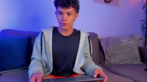 wyatt online show from January 4, 3:28 pm