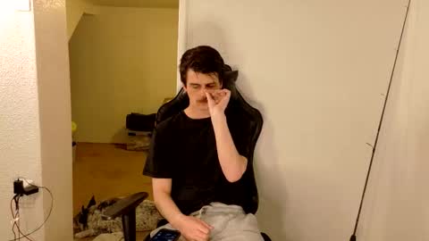 Wyatt online show from April 19, 1:16 am