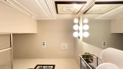 Snapshot of wynterheat chatting on September 25, 9:24 am Wynter Heat online show from September 25, 9:24 am