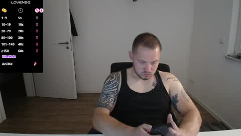 x19marco93x online show from September 28, 6:13 pm