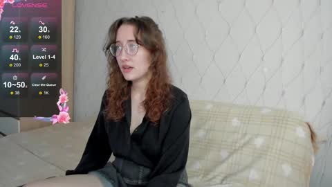 Snapshot of x_purr_agatha_x chatting on September 24, 2:37 am Agatha online show from September 24, 2:37 am
