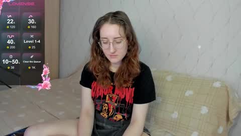 Snapshot of x_purr_agatha_x chatting on October 1, 2:28 am Agatha online show from October 1, 2:28 am