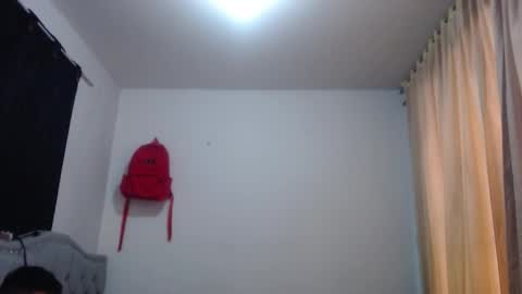 Snapshot of xalejo_max chatting on October 11, 5:55 pm xalejo_max online show from October 11, 5:55 pm