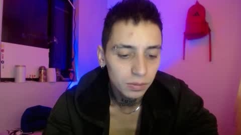 Snapshot of xalejo_max chatting on October 31, 7:48 pm xalejo_max online show from October 31, 7:48 pm