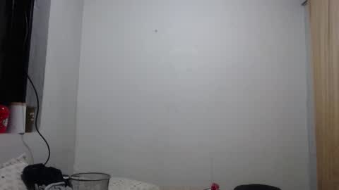 Snapshot of xalejo_max chatting on November 24, 10:42 pm xalejo_max online show from November 24, 10:42 pm