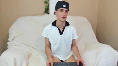 xam_collen online show from February 18, 12:50 am