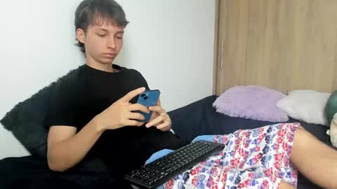 Snapshot of xamyu chatting on December 7, 9:00 pm Xam online show from December 7, 9:00 pm