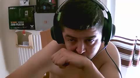 Snapshot of xander717742 chatting on September 12, 7:52 am arab bigdick online show from September 12, 7:52 am