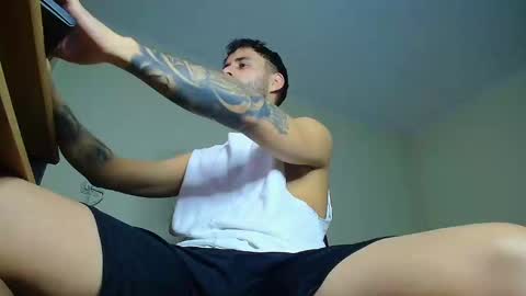 Snapshot of xandercagex chatting on January 6, 9:00 pm XanderCageX online show from January 6, 9:00 pm