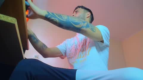 Snapshot of xandercagex chatting on January 7, 11:48 am XanderCageX online show from January 7, 11:48 am