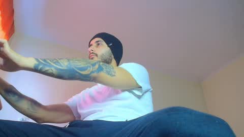 Snapshot of xandercagex chatting on January 17, 10:11 am XanderCageX online show from January 17, 10:11 am