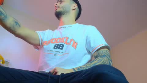 Snapshot of xandercagex chatting on January 29, 9:01 am XanderCageX online show from January 29, 9:01 am