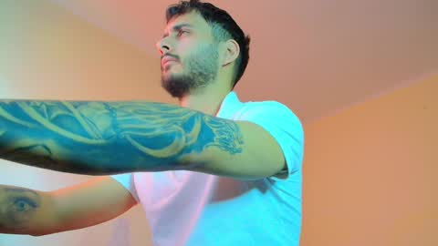 Snapshot of xandercagex chatting on February 5, 1:00 pm XanderCageX online show from February 5, 1:00 pm