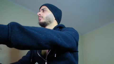 Snapshot of xandercagex chatting on February 13, 8:59 am XanderCageX online show from February 13, 8:59 am