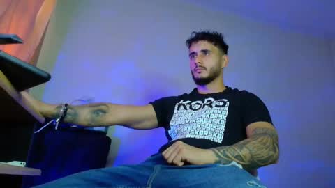 Snapshot of xandercagex chatting on October 1, 7:03 am XanderCageX online show from October 1, 7:03 am