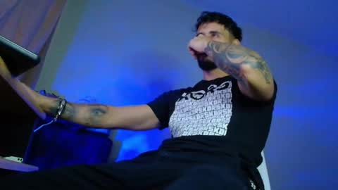 Snapshot of xandercagex chatting on October 3, 5:26 am XanderCageX online show from October 3, 5:26 am