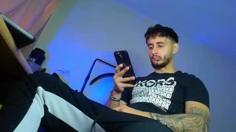 Snapshot of xandercagex chatting on November 11, 1:22 pm XanderCageX online show from November 11, 1:22 pm