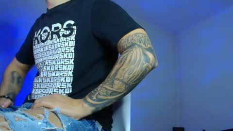 Snapshot of xandercagex chatting on November 17, 6:08 am XanderCageX online show from November 17, 6:08 am