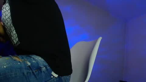 Snapshot of xandercagex chatting on November 22, 8:13 am XanderCageX online show from November 22, 8:13 am