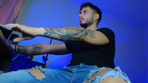 Snapshot of xandercagex chatting on December 1, 7:46 am XanderCageX online show from December 1, 7:46 am