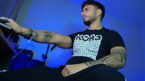 Snapshot of xandercagex chatting on December 1, 7:52 pm XanderCageX online show from December 1, 7:52 pm