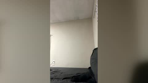 xavier2482 online show from April 20, 12:57 am