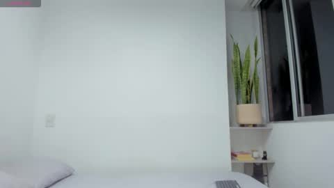 Snapshot of xavier_colleman chatting on November 16, 12:27 am Xavier online show from November 16, 12:27 am