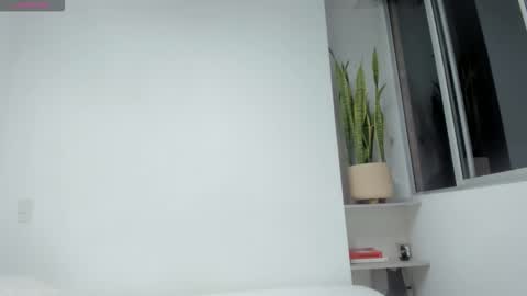 Snapshot of xavier_colleman chatting on December 2, 1:33 am Xavier online show from December 2, 1:33 am