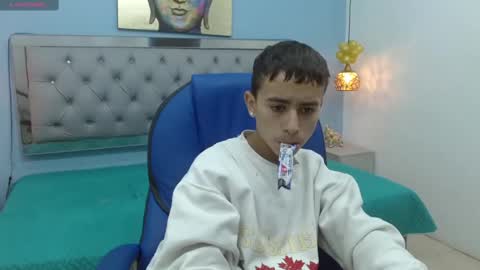 Snapshot of xavii_18_ chatting on January 31, 1:02 pm xavii_18_ online show from January 31, 1:02 pm