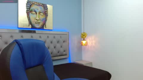 Snapshot of xavii_18_ chatting on February 27, 1:17 pm xavii_18_ online show from February 27, 1:17 pm