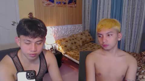 Snapshot of xcigbatecum chatting on September 19, 1:18 am Charlie online show from September 19, 1:18 am