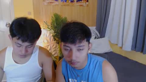 Snapshot of xcigbatecum chatting on October 4, 3:32 pm Charlie online show from October 4, 3:32 pm