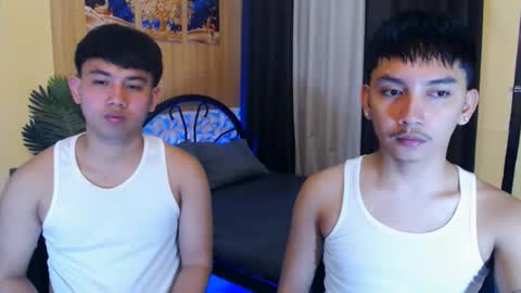 Snapshot of xcigbatecum chatting on November 16, 3:39 pm Charlie online show from November 16, 3:39 pm