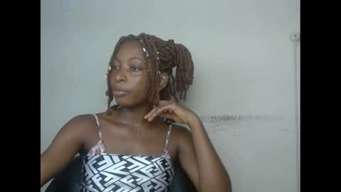 xcreamypussy online show from December 24, 11:00 pm