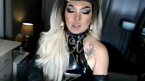 Zhavia online show from November 20, 2:12 am