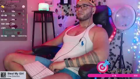 Snapshot of xein_wolf chatting on October 7, 3:47 am Xein Independent Model online show from October 7, 3:47 am