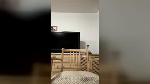 xgigix10 online show from April 18, 5:44 am