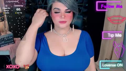 Snapshot of xhugeharleyselfsuckerx chatting on December 4, 9:29 am xHUGECOCKTILLCUMX online show from December 4, 9:29 am