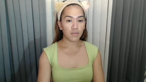 GWEN THOMPSON .......   online show from January 11, 9:36 am