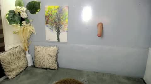 GWEN THOMPSON .......   online show from March 9, 12:00 am