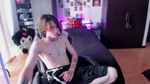 xIce Boy online show from April 10, 3:50 pm