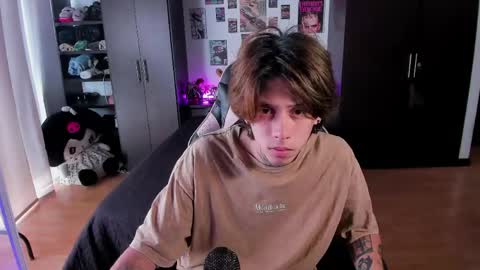 xIce Boy online show from April 12, 1:49 pm