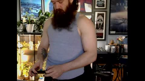 xiisil online show from April 27, 4:27 pm