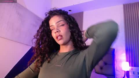 Mia Vega online show from January 27, 9:33 pm