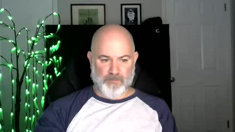 Snapshot of xjohnniex77 chatting on December 15, 9:19 pm MrSlowBurn77 online show from December 15, 9:19 pm